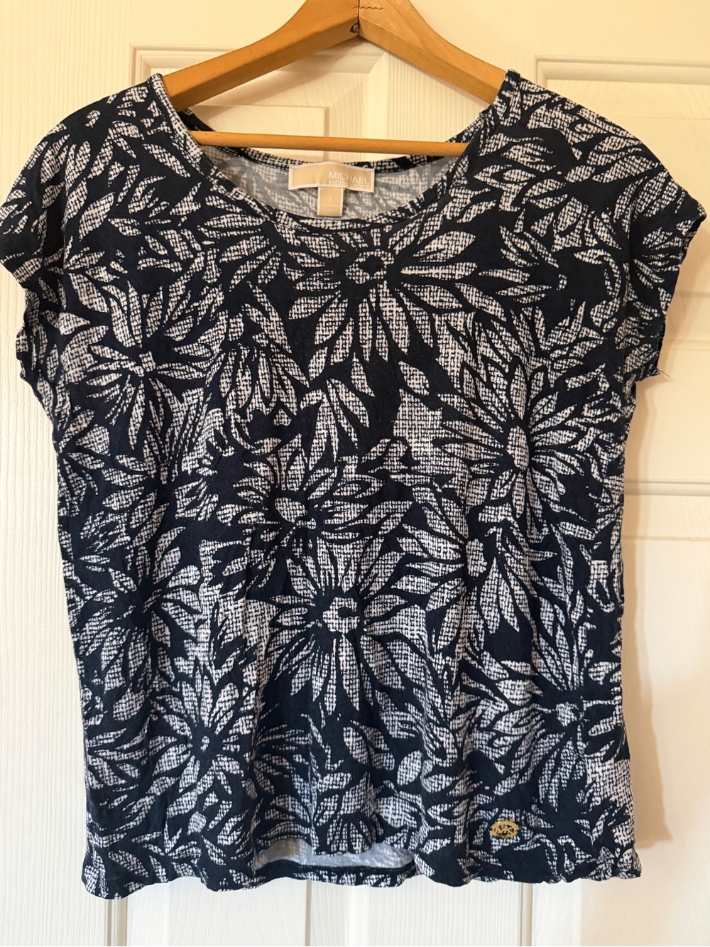 Michael Kors Short Sleeve Floral Tee Blouse, SIZE Small
